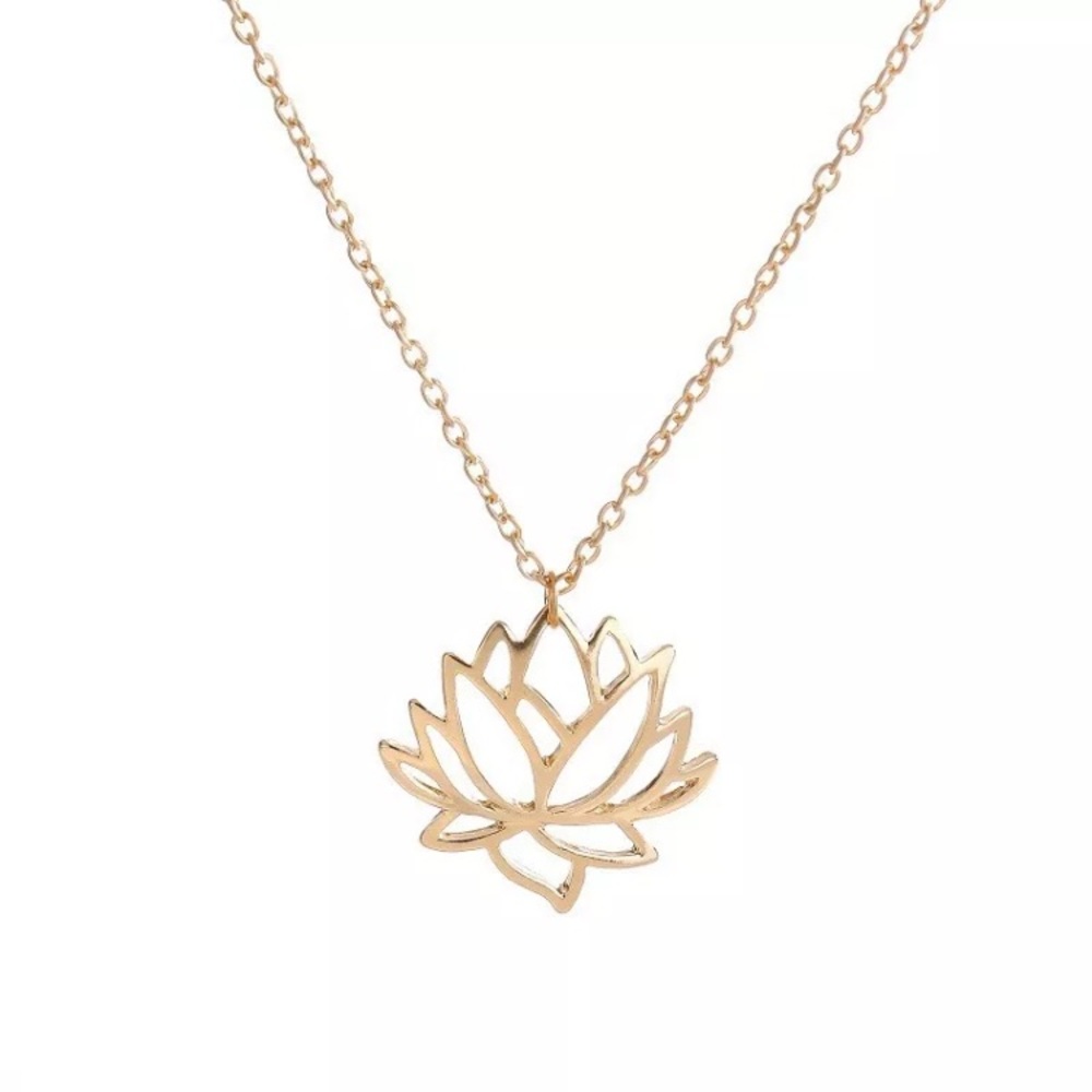 ✨🌸 JUST IN! Gold Lotus Flower Necklace 🌸✨
